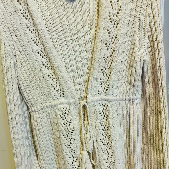 Express woman’s knitted , tassel sweater, size medium - Picture 4 of 6